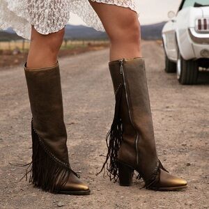 NIB Cuadra Fringe Boots